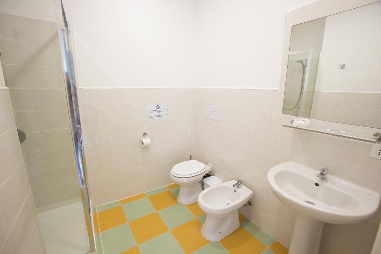Central Rooms 128 Palermo Luaran gambar